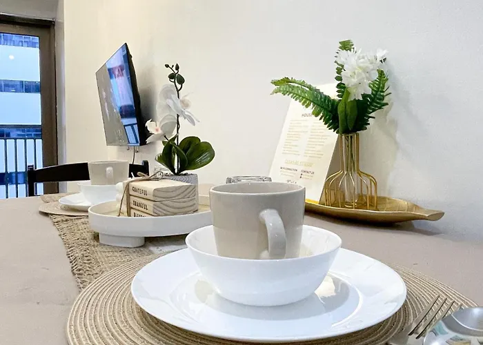 Bed & Breakfast Obsidian S Residences 1br By Jbco *